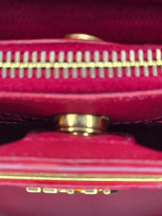 Prada Galleria Lux red Saffiano - Picture 9 of 16